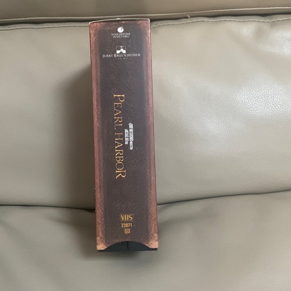 Pearl Harbor Double VHS Video Cassette 60th Anniversary Commemorative Edition - Picture 2 of 4